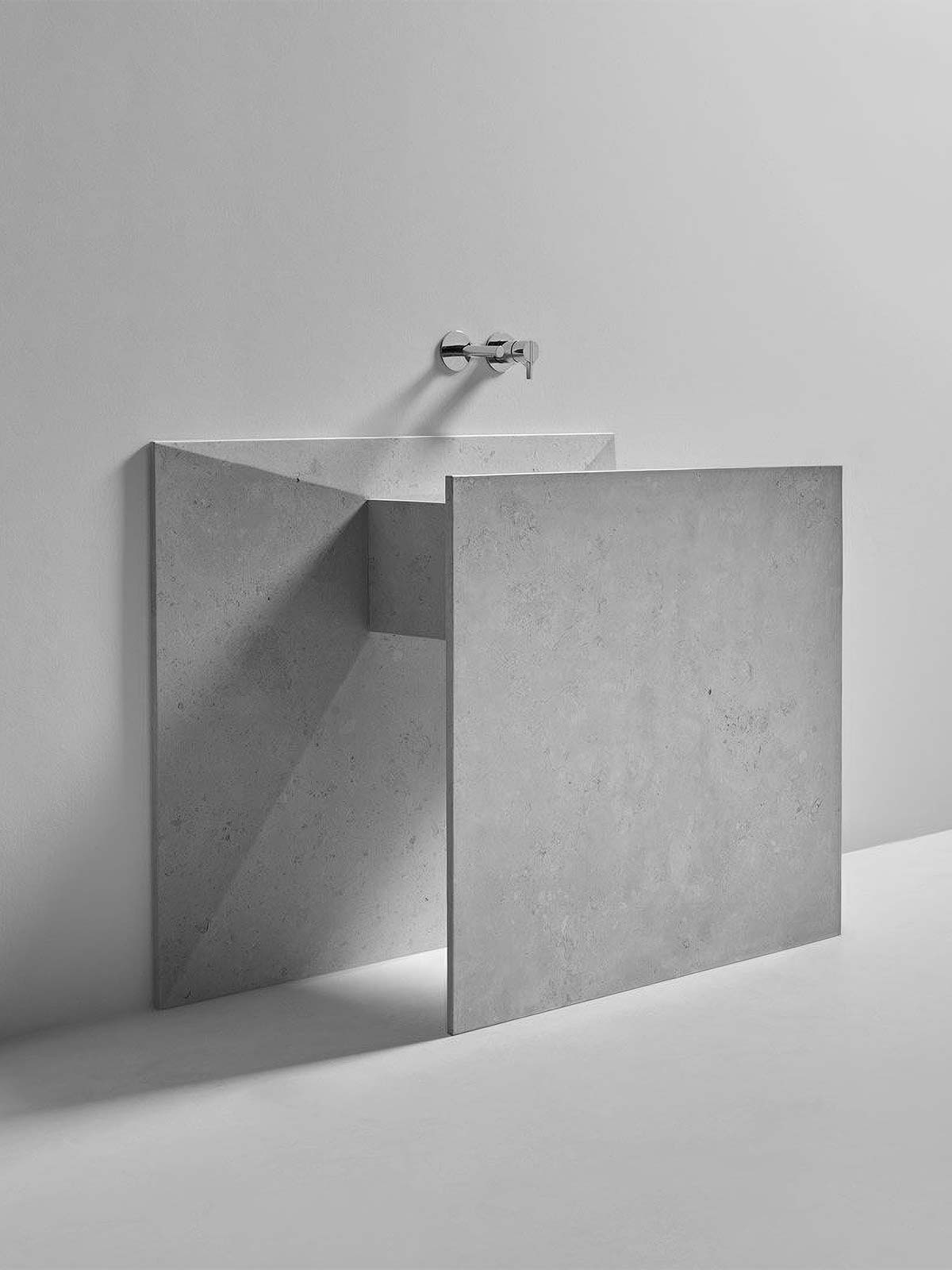 SKYLINE by Antoniolupi, design Antonio Iraci