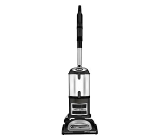 Shark Navigator Lift-Away DLX Upright Vacuum Cleaner