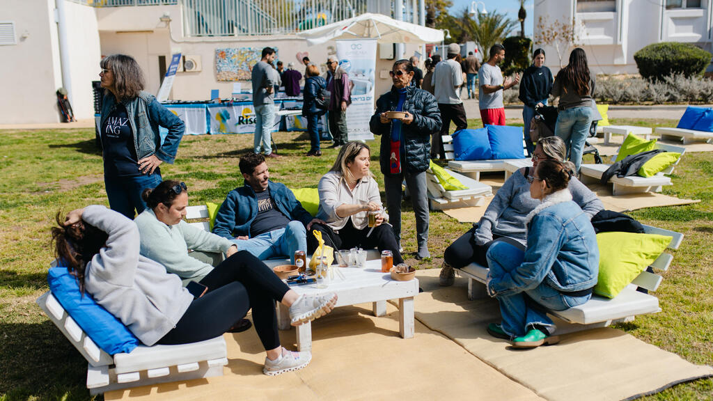 תושבי נתיב העשרה במהלך הפרויקט