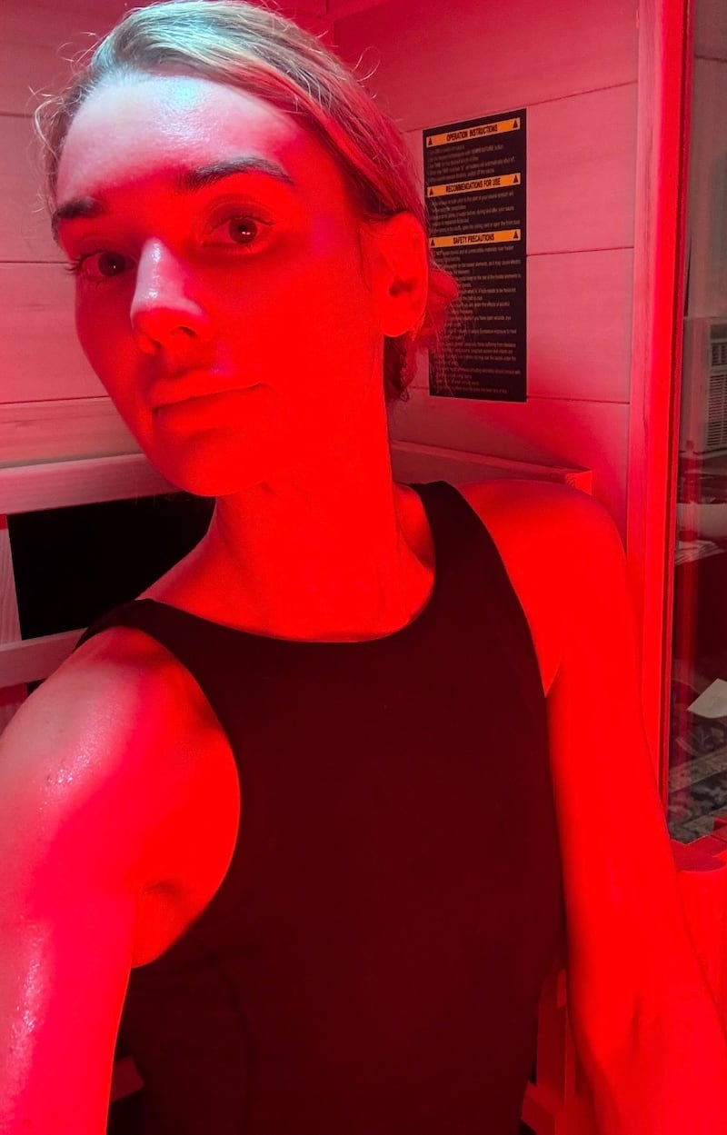 Lifepro RejuvaCure Cozy One Person Infrared Sauna Review | Mia Maguire, The Daily Beast