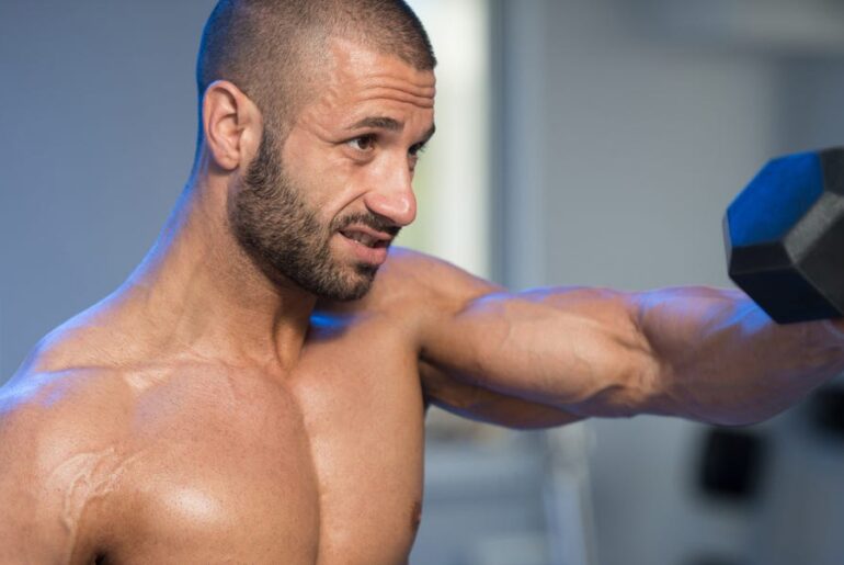 Jeff Cavaliere’s 7-Move Plan to Build Bigger, Stronger Shoulders as You Age