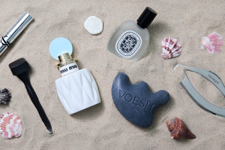 The 57 Best Travel Beauty Products of 2026, Tested and Reviewed by ELLE Editors