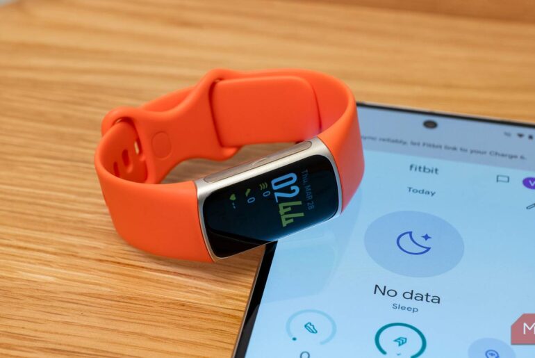 Fitbit is finally ditching the screen, and that's exactly what fitness trackers needed