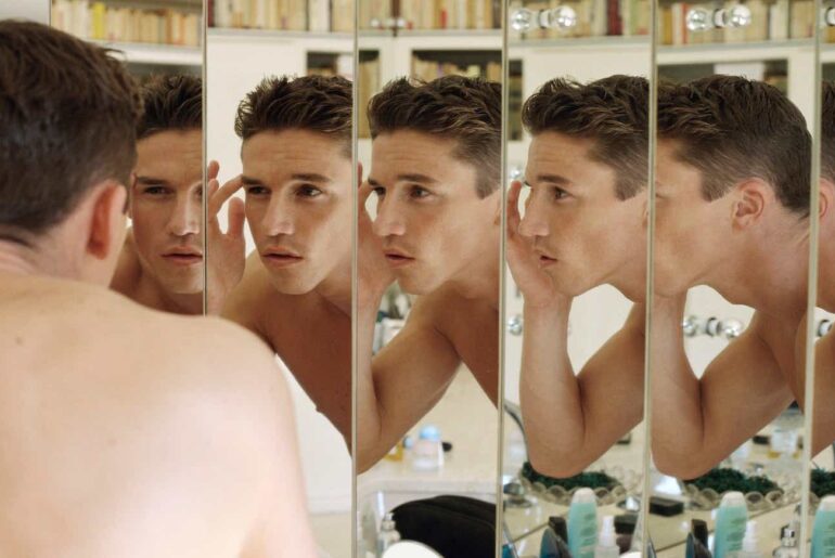 What Is Looksmaxxing? The Viral Trend Reshaping Male Beauty