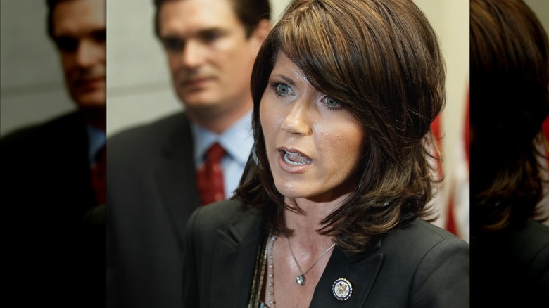 Kristi Noem speaks directly to journalists