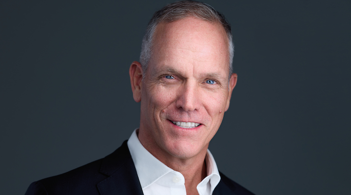 A headshot of beauty veteran Shawn Hayes.