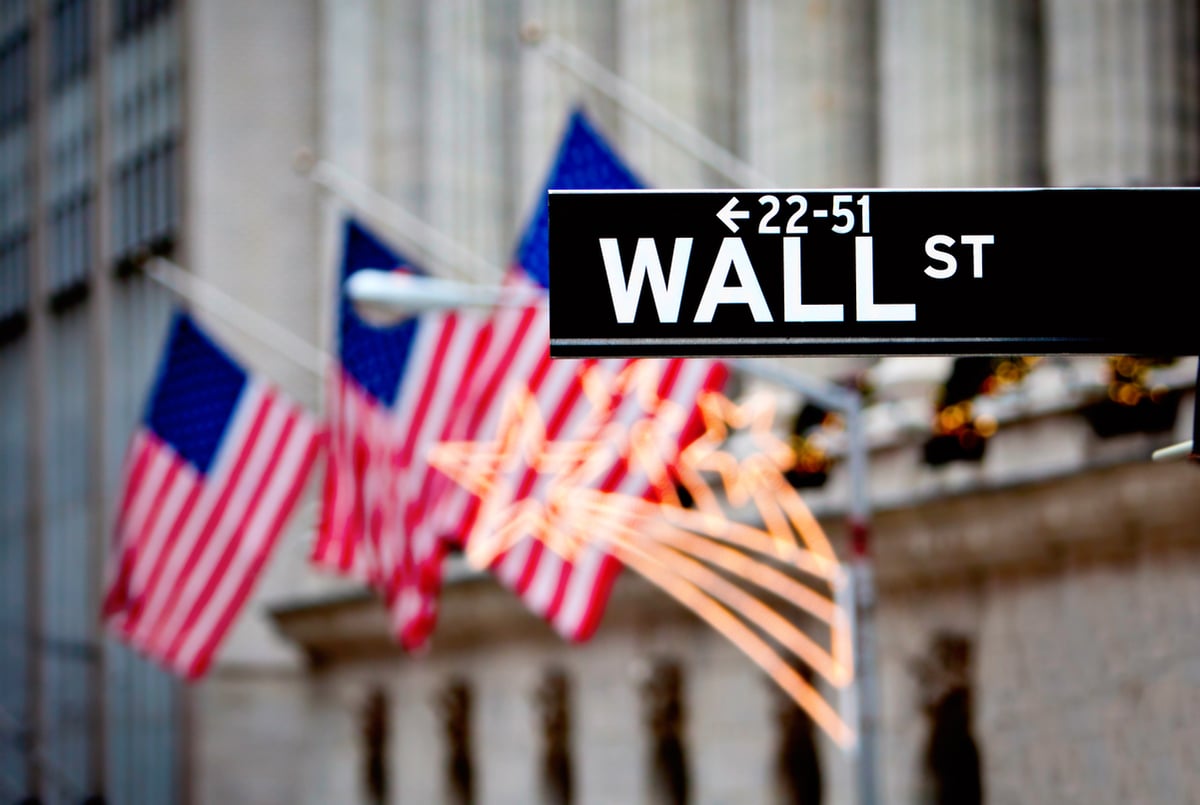 Stock Market Today (LIVE): Lululemon's Wellness Halo Cracks; Meta Steals Google's Ad Crown