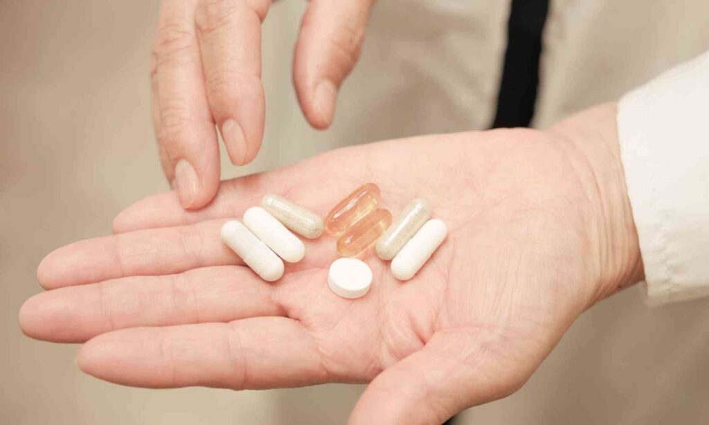 Scientists target vitamin B2 to weaken cancer cells