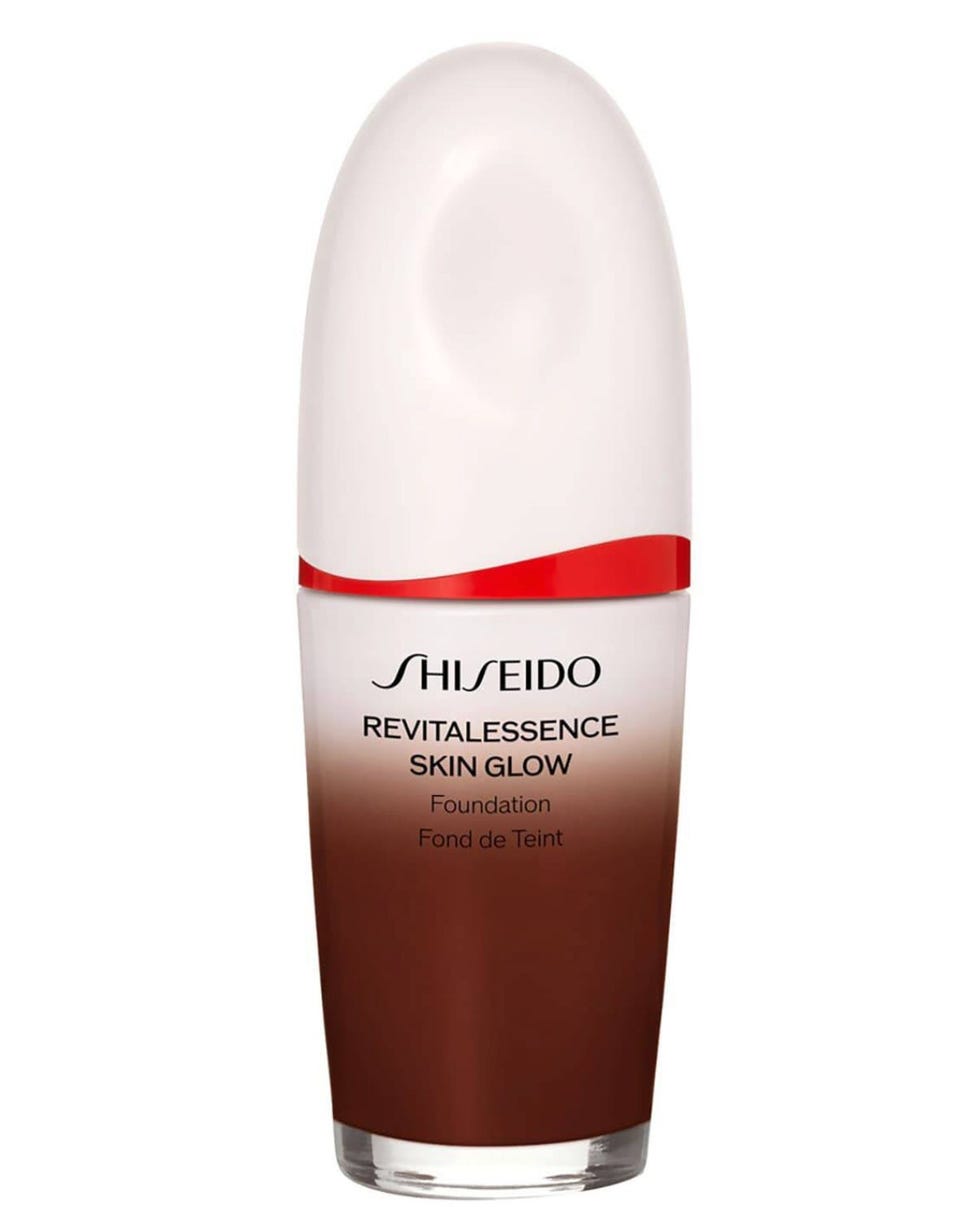 Shiseido Revitalessence Skin Glow Foundation SPF30