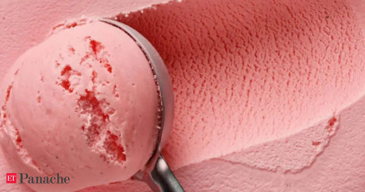 Nutrition coach shares guilt-free 90 calorie strawberry ice cream recipe