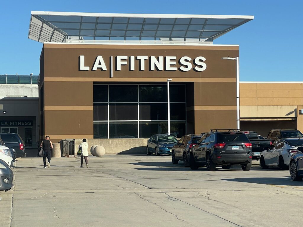 LA Fitness to close Milford gym at Connecticut Post Mall