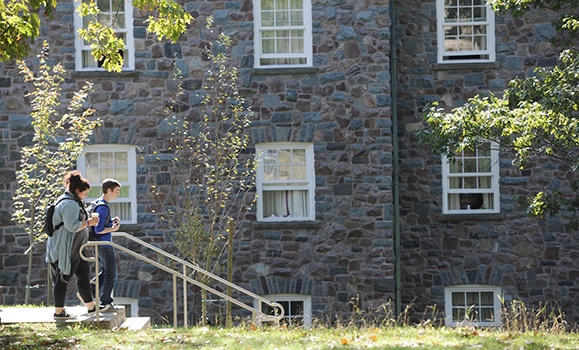 Dalhousie launches “Bag of Ideas” to put campus wellness in everyone’s hands - Dal News