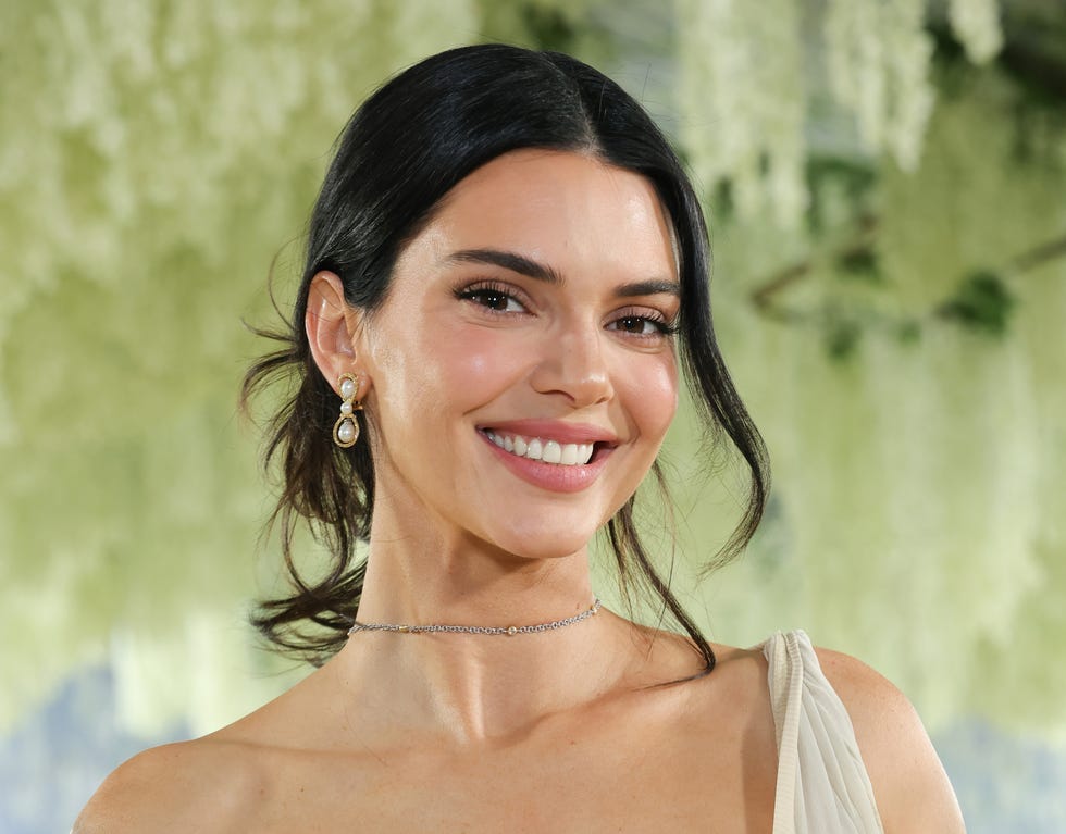 kendall jenner, met gala red carpet 2026
