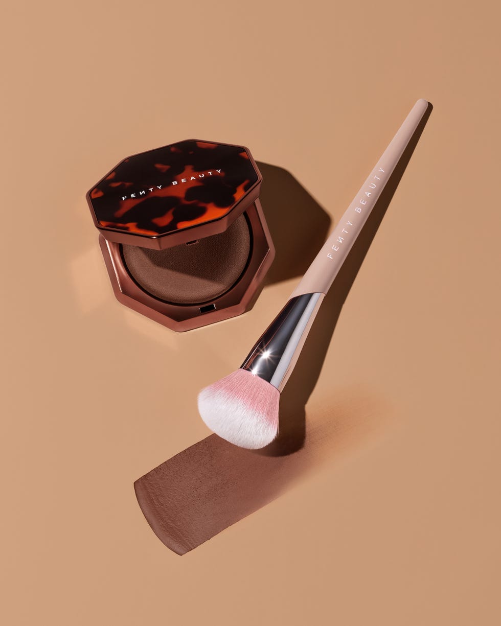 Fenty Beauty Bronzer and Brush