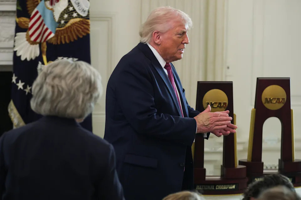 The makeup on Trump's right hand was visible from a distance on April 21. / Alex Wong / Getty Images