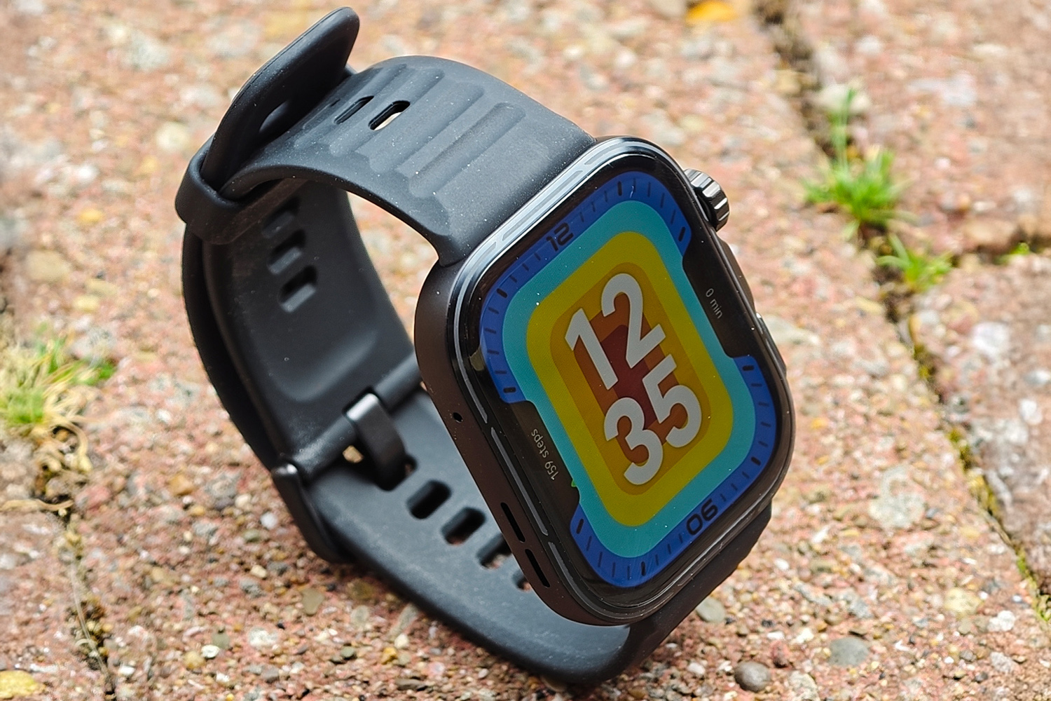 Huawei Watch Fit 5 Pro review side