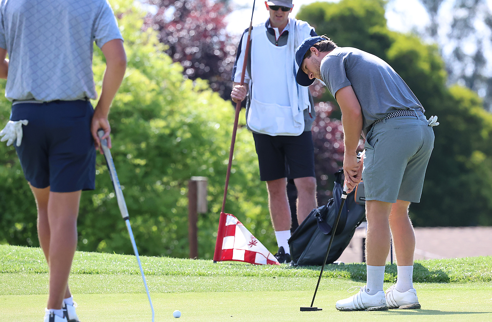 Brant Schenk, of Santa Cruz, sinks his putt on Pasatiempo...