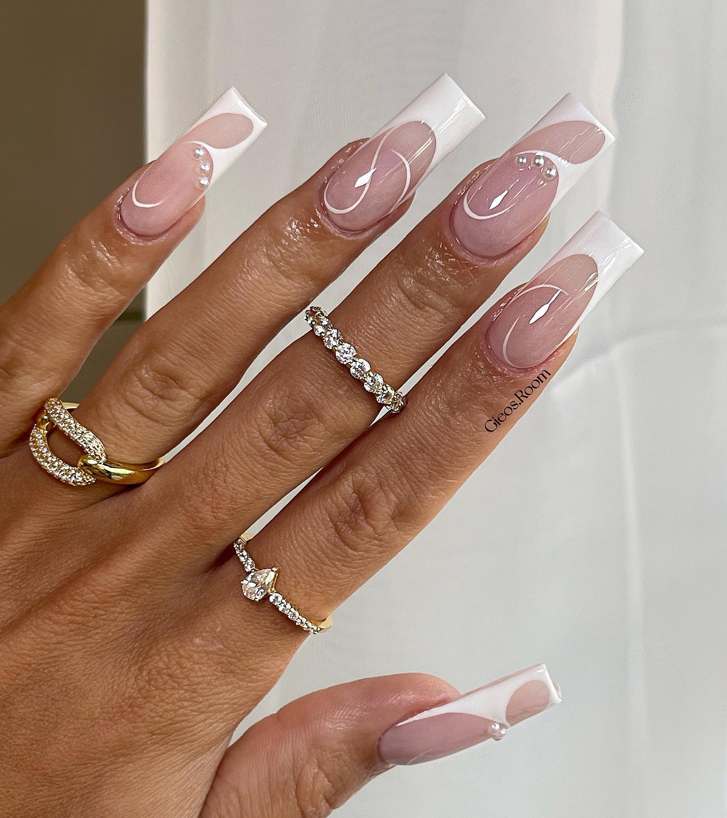 white nail ideas 