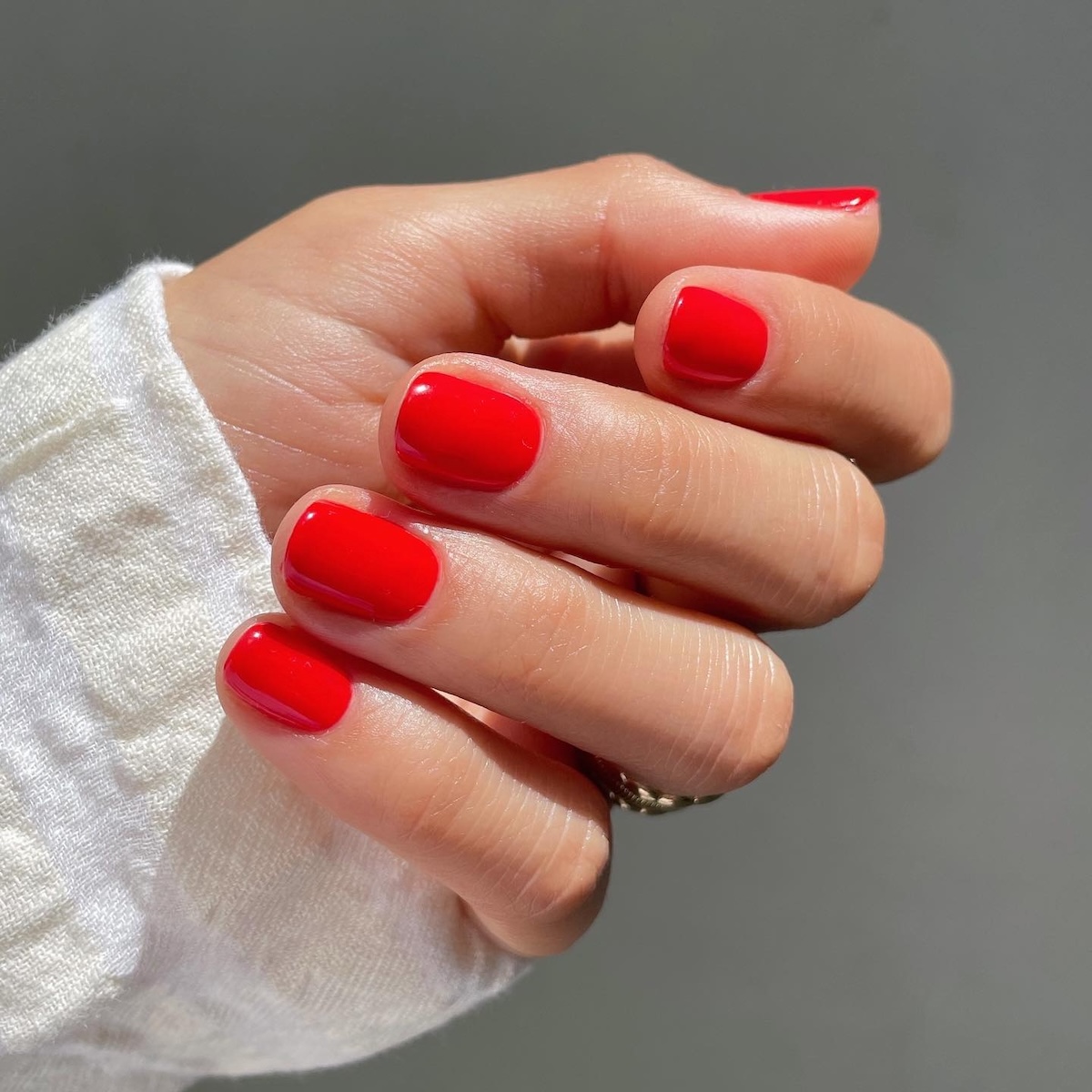 Poppy red nails
