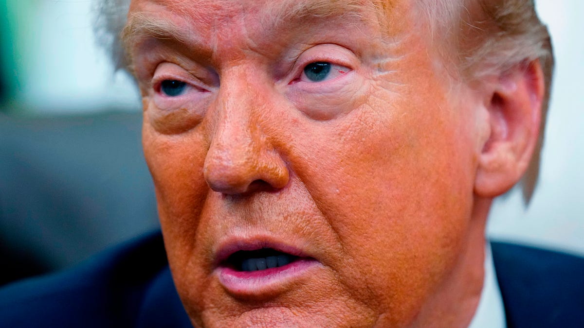 The 31 craziest lines from Donald Trump's Presidential Fitness Test Announcement 💪