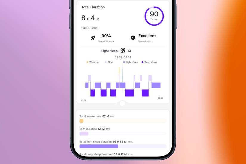 Sleep metrics from the night before's slumber in Qiunhang's app on an iPhone in front of a colorful background.
