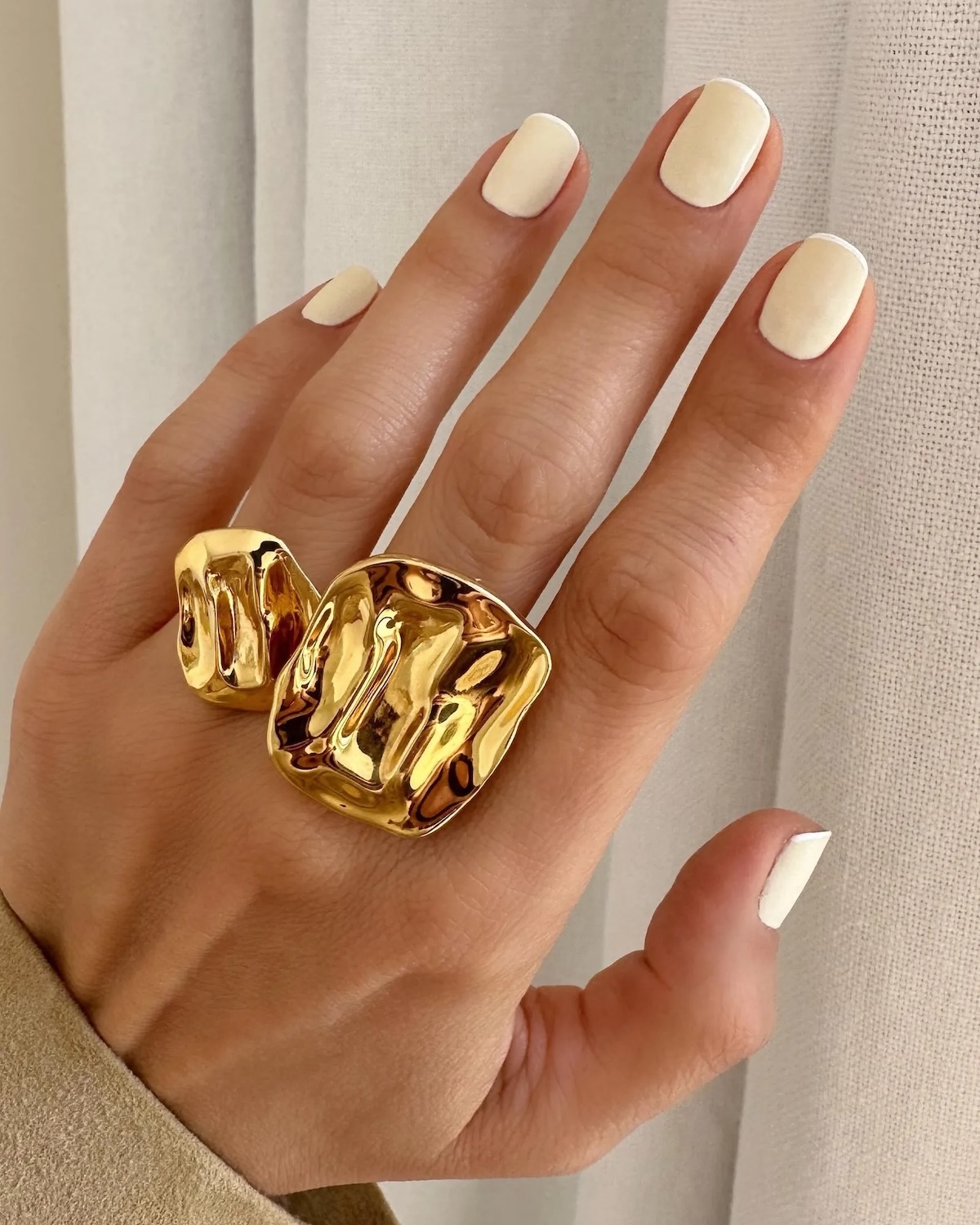 Vanilla crème nails
