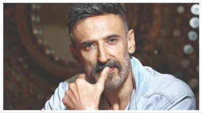 Rahul Dev injured during fitness ad shoot in Goa, fractures leg