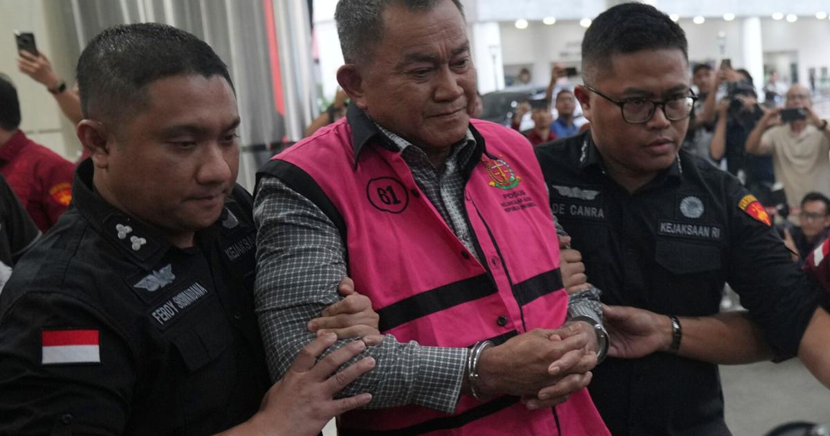 Indonesia arrests former nutrition agency head and officials in corruption investigation