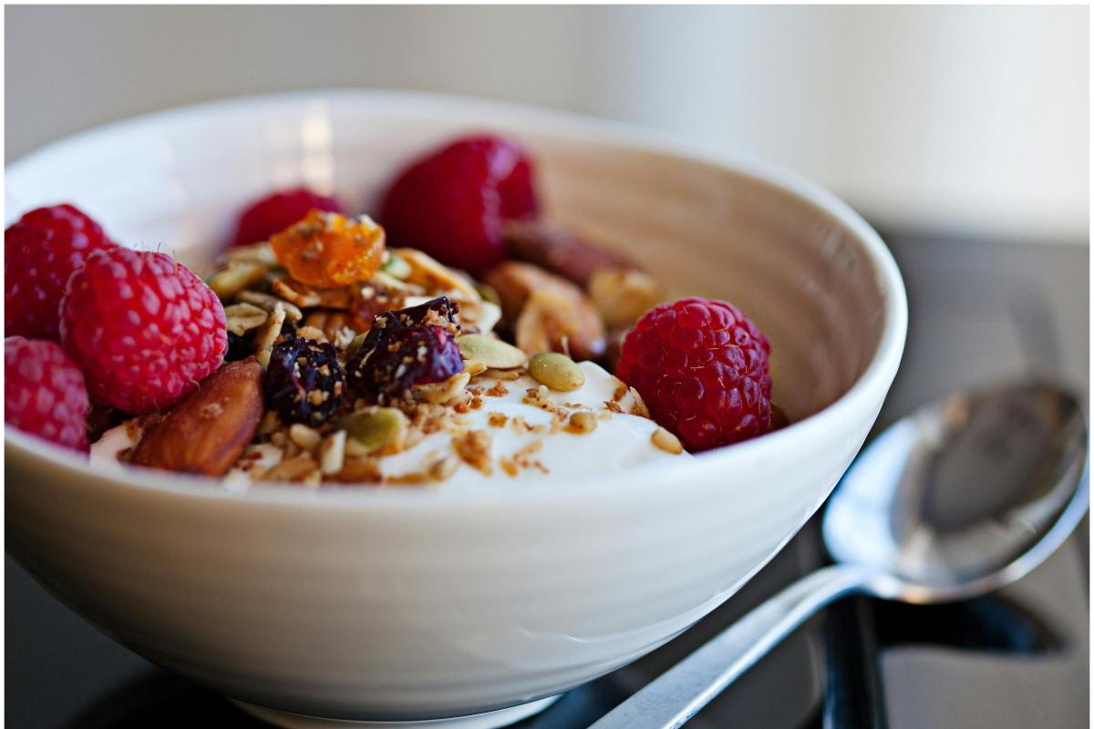 Nutrition for healthy cycles – and why renaming PCOS as PMOS is so important