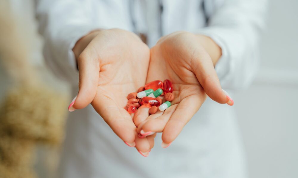 Avoid Taking This Common Supplement With Magnesium, Dietitians Warn