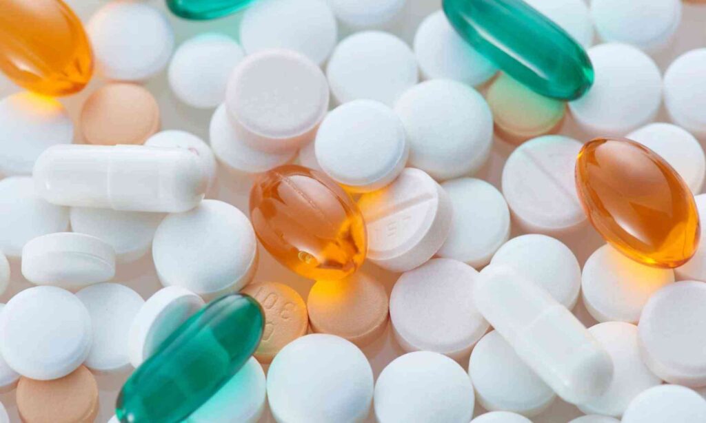 A common vitamin has a complicated link to cancer, and too much may not be harmless