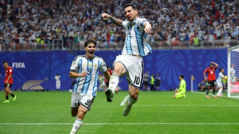 Lionel Messi Lionel Messi
