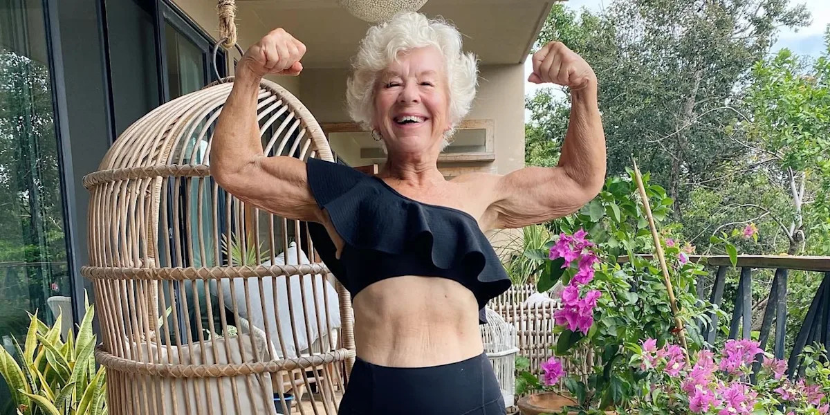 Photo: vitaminrush.com 80-year-old fitness icon Joan MacDonald reveals her simple exercise for a stronger, more stable core