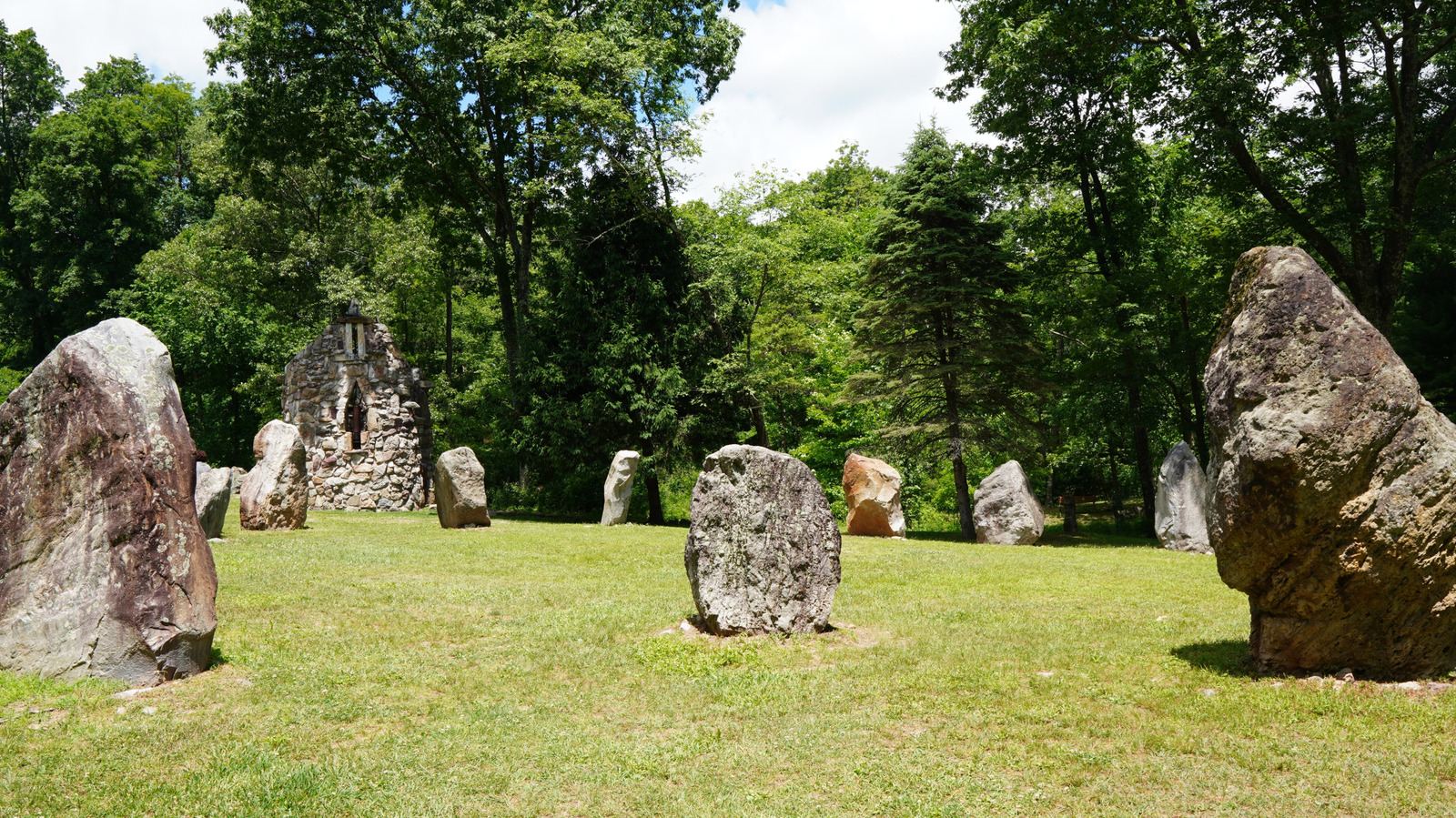Between Allentown And Scranton Is 'The Stonehenge Of Pennsylvania' With Serene Trails And Park Beauty